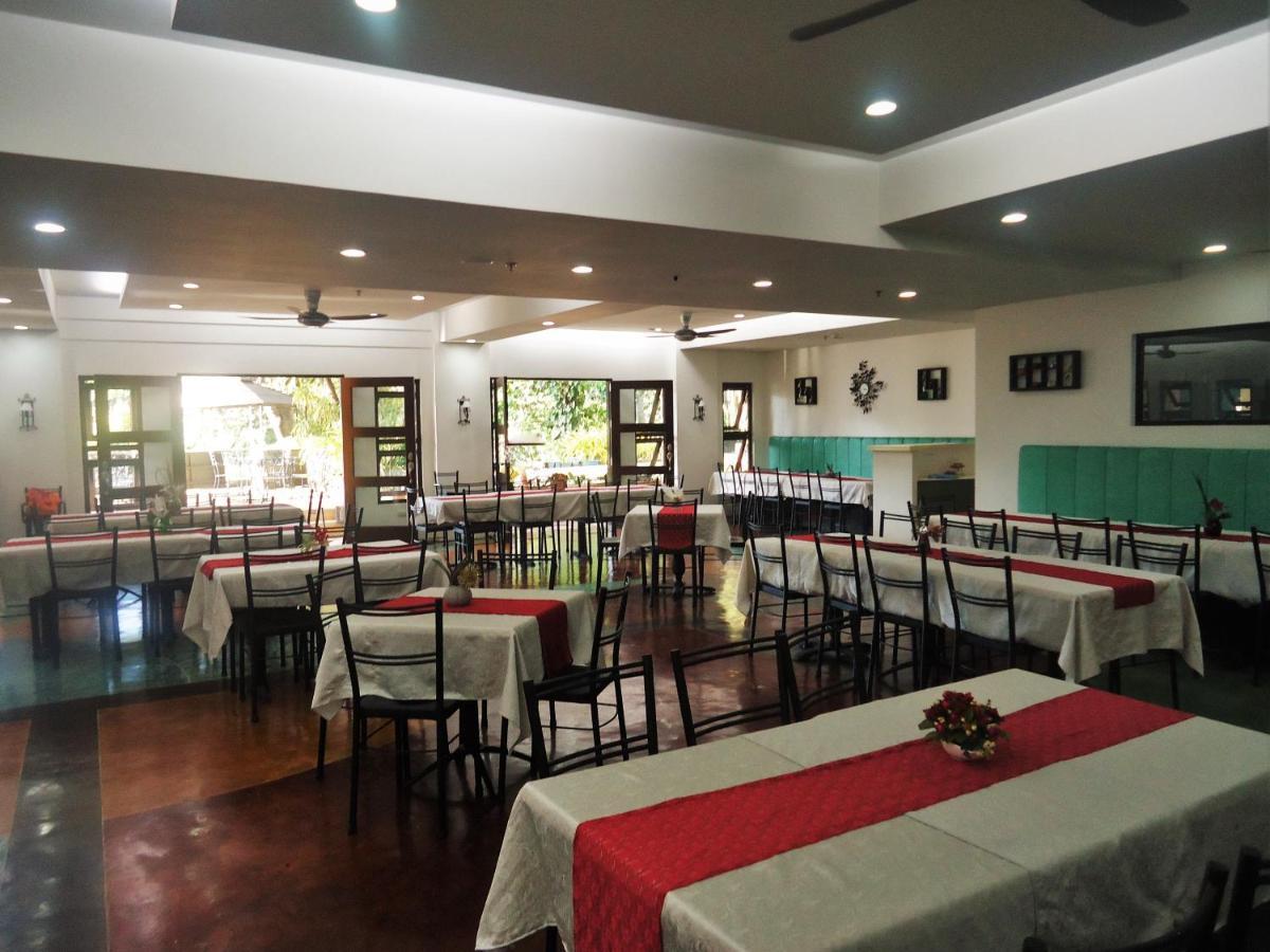 Momarco Forest Cove Tanay Buitenkant foto