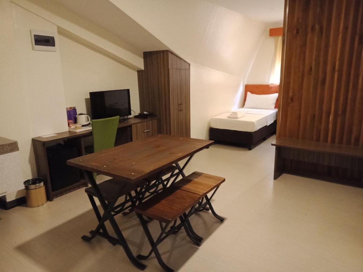 Momarco Forest Cove Tanay Buitenkant foto