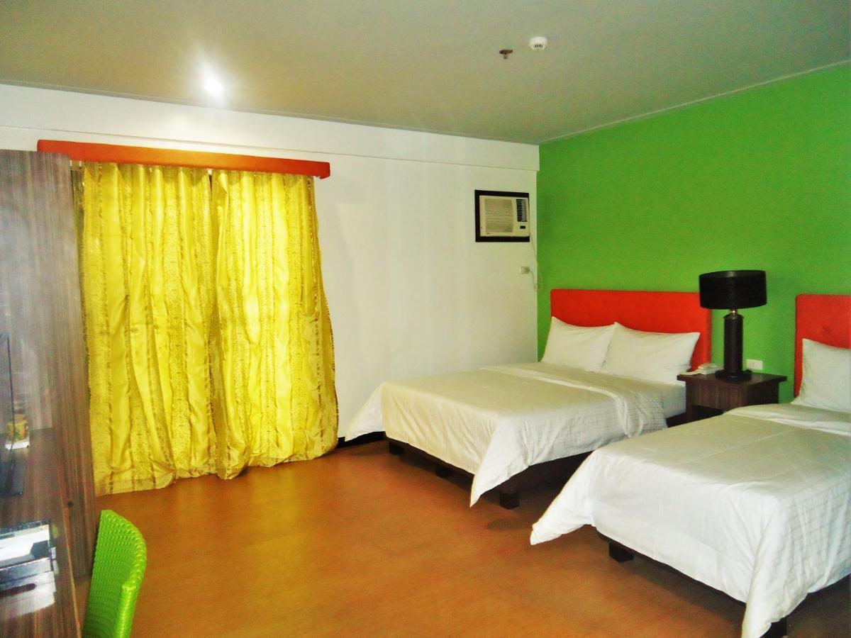 Momarco Forest Cove Tanay Buitenkant foto