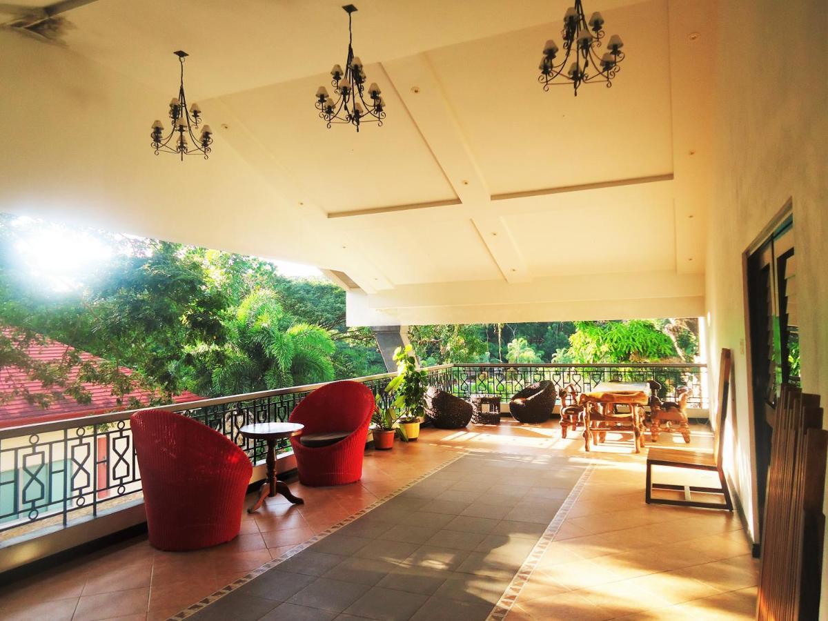 Momarco Forest Cove Tanay Buitenkant foto