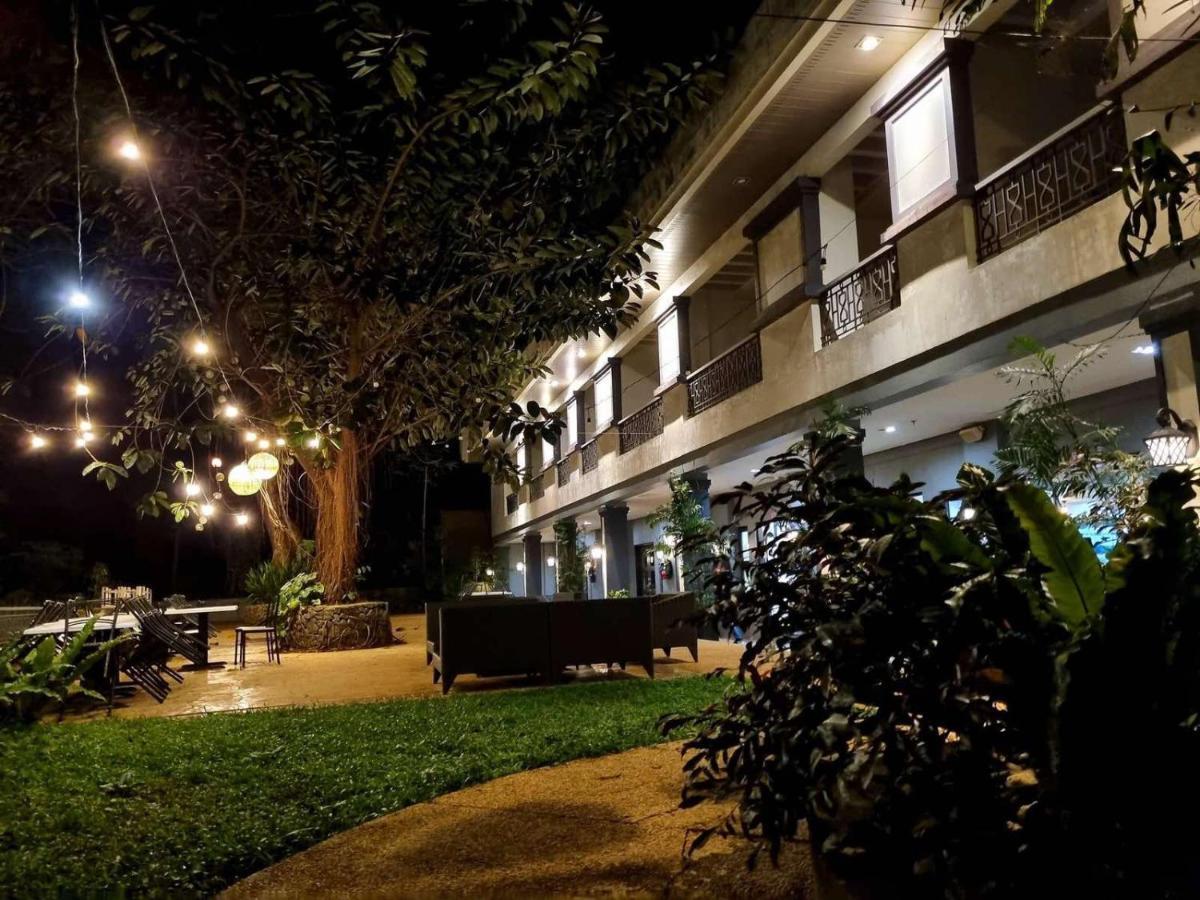 Momarco Forest Cove Tanay Buitenkant foto