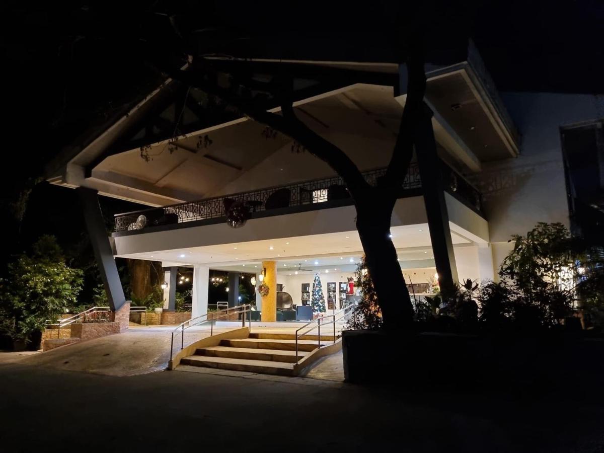 Momarco Forest Cove Tanay Buitenkant foto